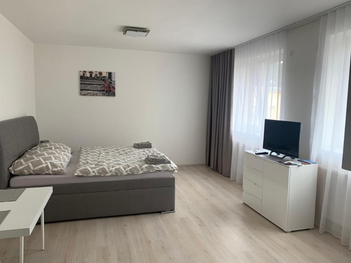 Modern Apartment In The City Center Plzeň Extérieur photo